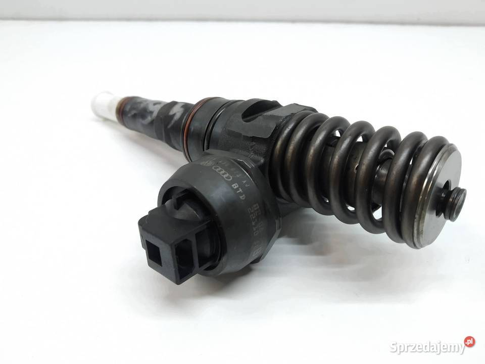 POMPOWTRYSKIWACZ 038130073AJ VW Volkswagen Polo osobowe