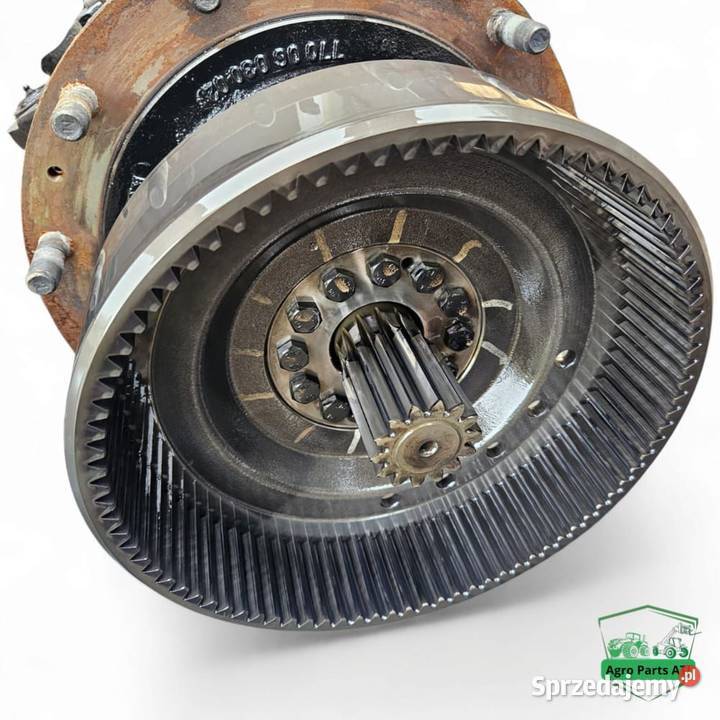 Zwolnica Reduktor CNH 87699713 87608518 Case IH podlaskie Ciechanowiec sprzedam