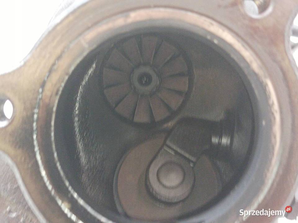 TURBOSPRĘŻARKA TD0410T 8200054417 20 T 16V Rok produkcji 2004 Turbosprężarki