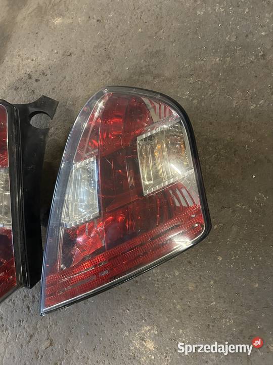 Lampa prawy lewy tył fiat stilo 3d Kęty