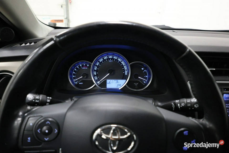 Toyota Auris II 2012 benzyna wielkopolskie Sadlno