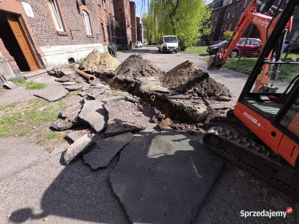 Przyłacza roboty ziemne kanalizacja mini koparka Wykopy, roboty ziemne śląskie Tychy