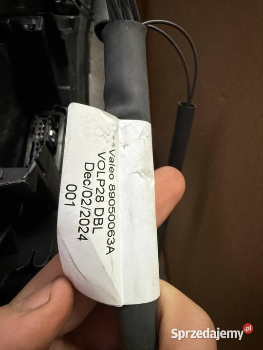 Lampa Volvo Xc 90 bixenon lewe