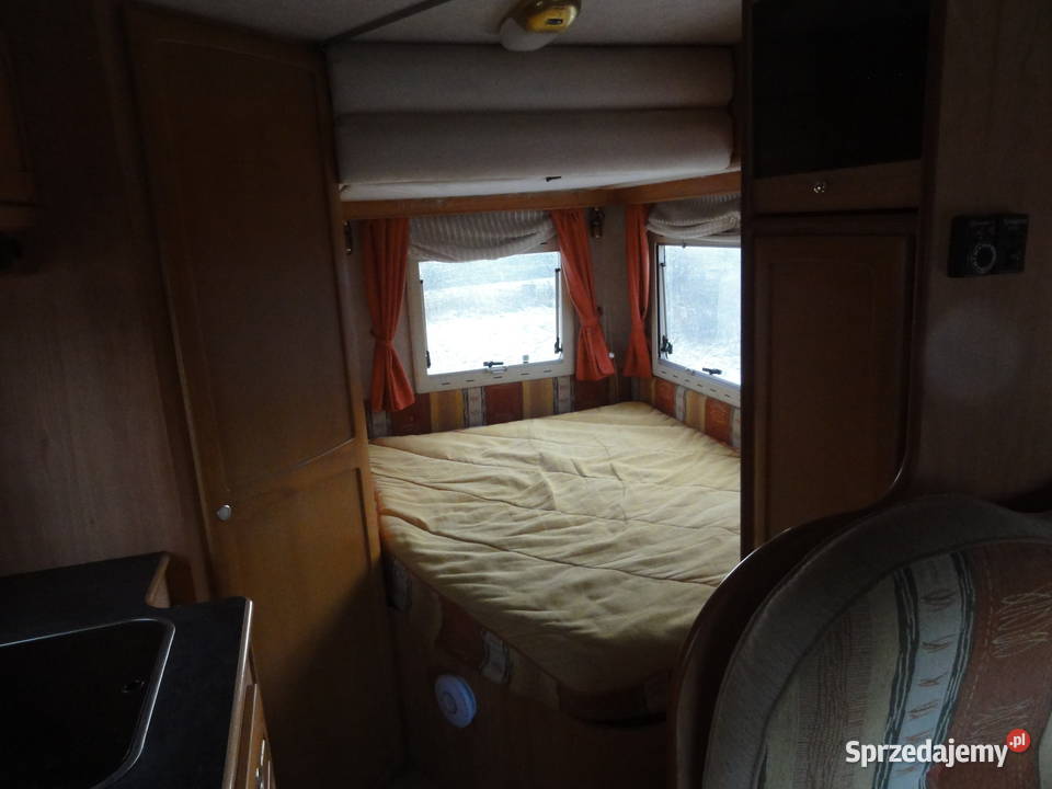 Sprzedam Półintegrę Kamper MONCAYO na Fiacie Motoryzacja Kawno