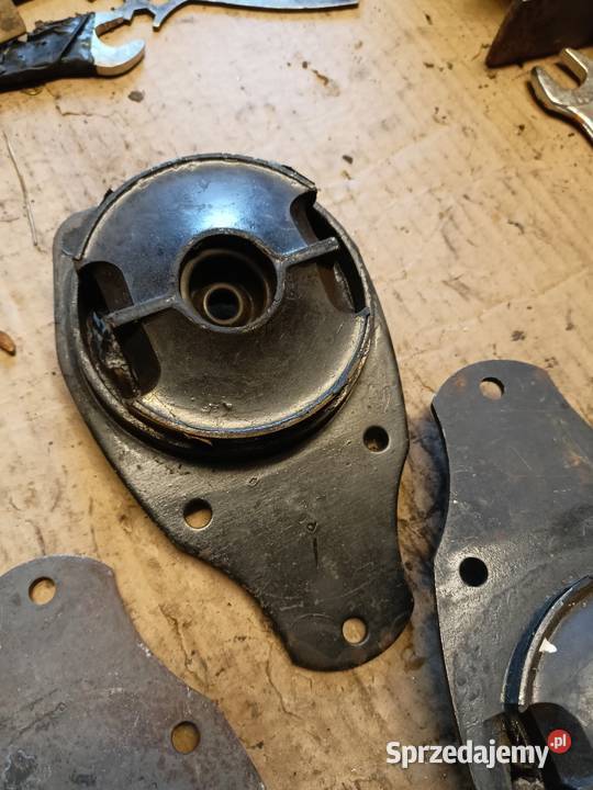 Poduszki silentbloki tylne Skoda 105 tylnego