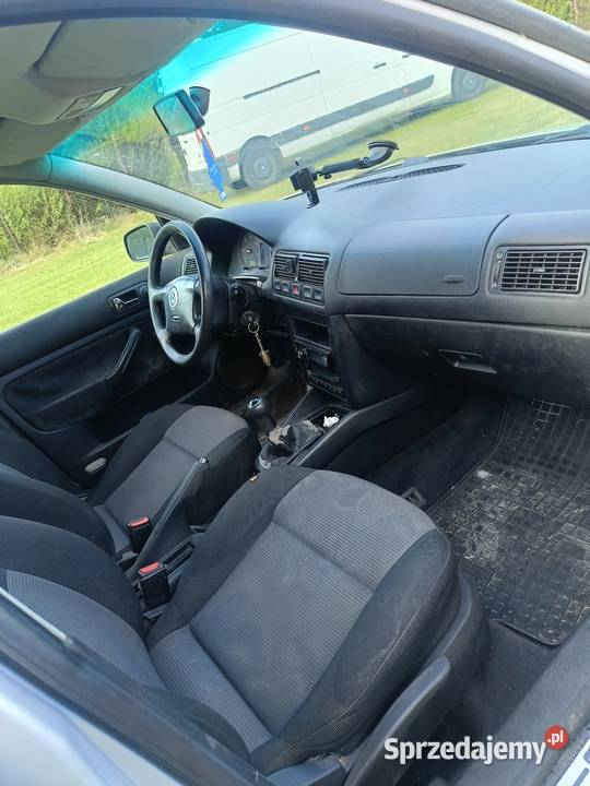 Volkswagen Golf 4Kombi 19tdi Rok produkcji 2000 Kielce