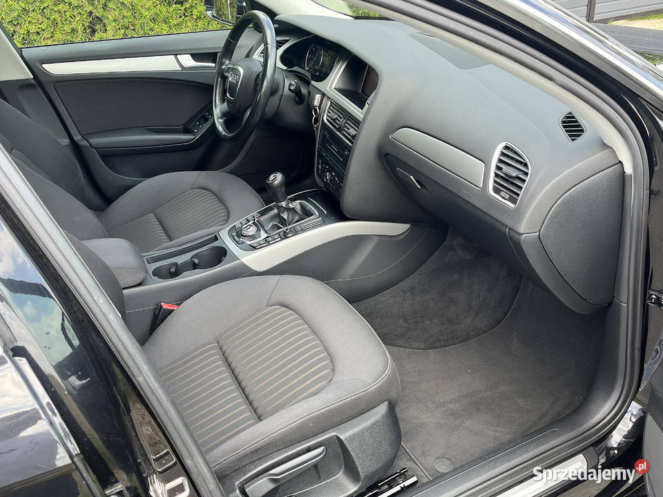 Audi A4 B8 Sedan 20 tdi 143 Navi Brzeg