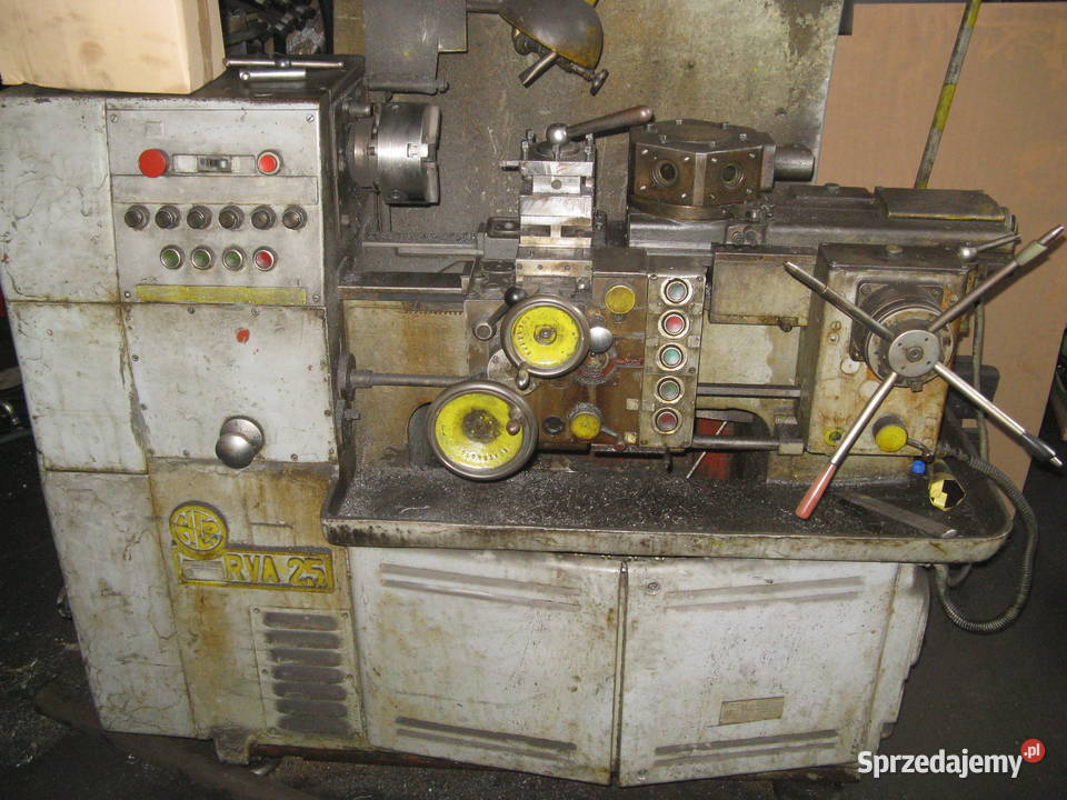 Tokarka rewolwerowa RVA25 H Cegielski 1971 r śląskie Dąbrowa Górnicza