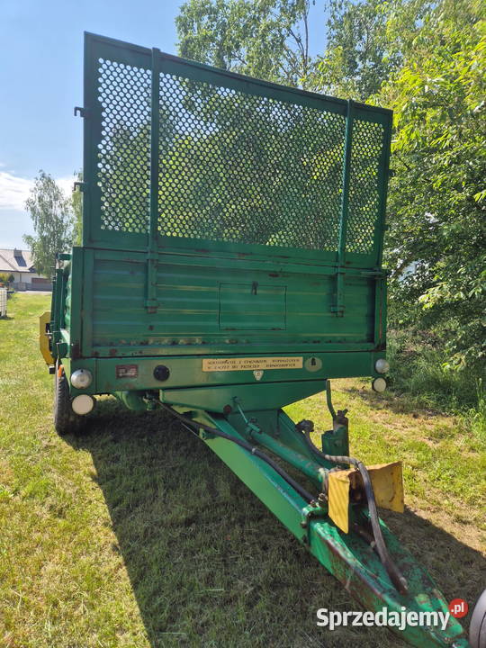 Rozrzutnik 35 t jednoosiowy Agromet Brzeg nieuszkodzony Bucze