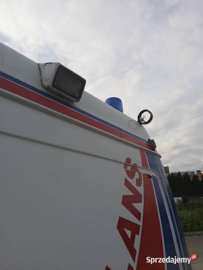 Mercedes Benz karetka ambulans Starachowice