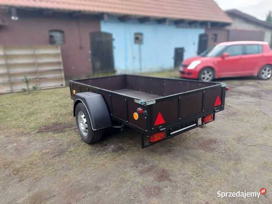 Przyczepa samochodowa