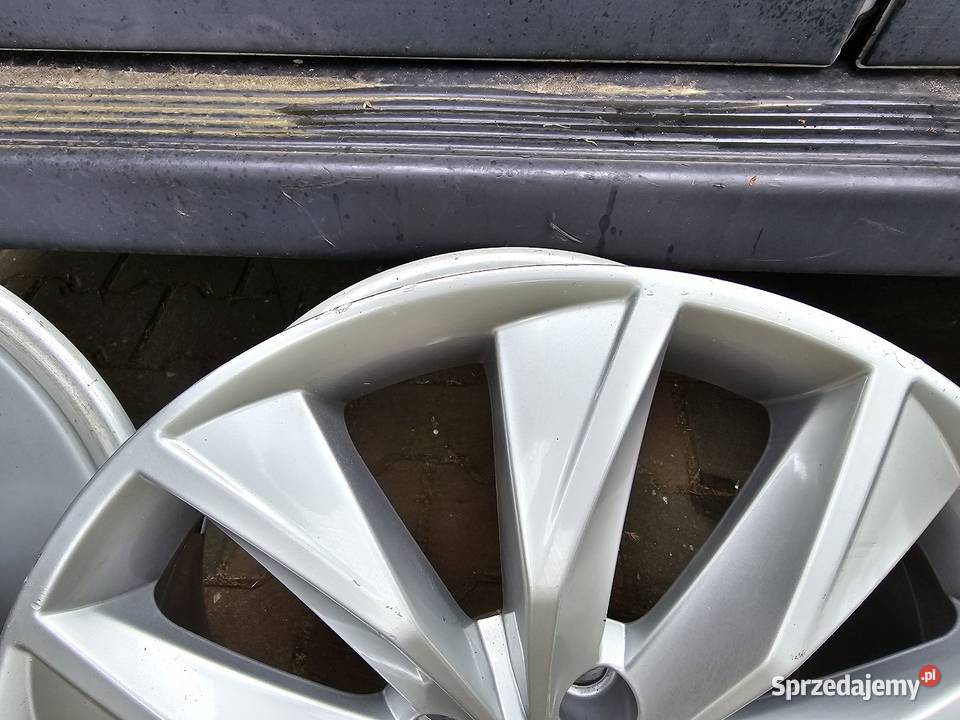 Felgi 5x112 17 SEAT AUDI SKODA VW ET 45 7J Niwki
