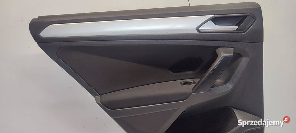 VW TIGUAN II BOCZEK DRZWI LEWY TYŁ 5NA867211L Tapicerki samochodowe