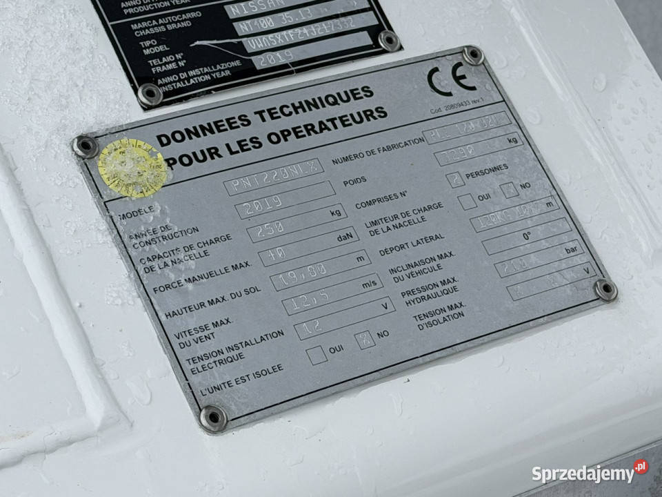 Nissan Cabstar Zwyżka Podnośnik Koszowy ISOLI centralny zamek Widełki