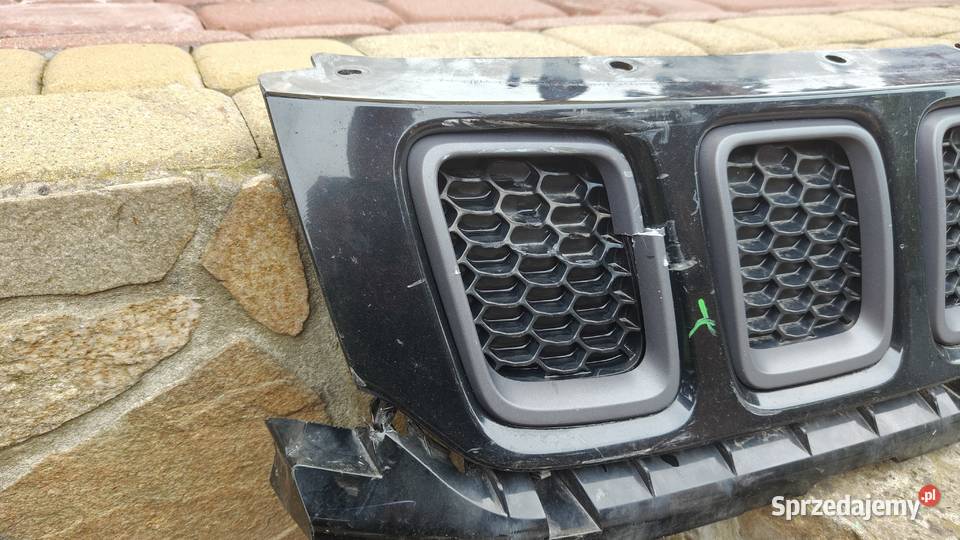 Atrapagrill jeep compass II trialhawk Dukla