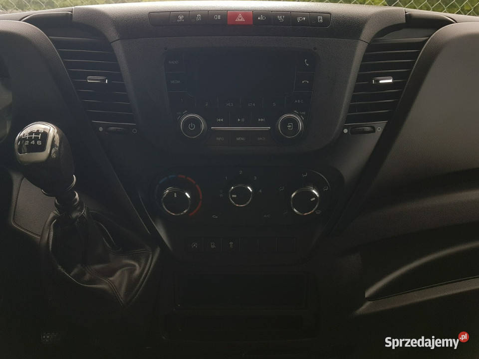 Iveco Daily KONTENER NISKOPODŁOGOWY 443x223x242 wspomaganie kierownicy Poręba