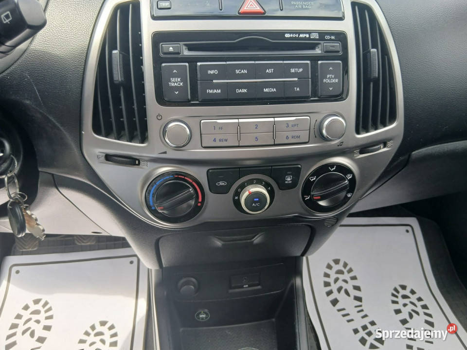 Hyundai i20 12 85 ClassicLPGKrajowy I 20082014 gniazdo AUX Łódź