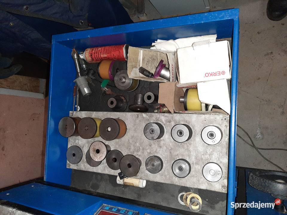 Syndyk sprzeda Stanowisko Obróbki Szyn Prądowych Warszawa