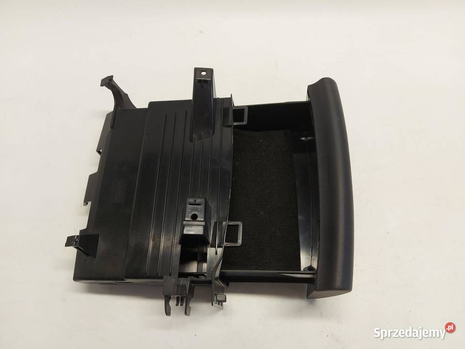 VW TIGUAN II 5NA Schowek fotela prawy 5NN882600 osobowe