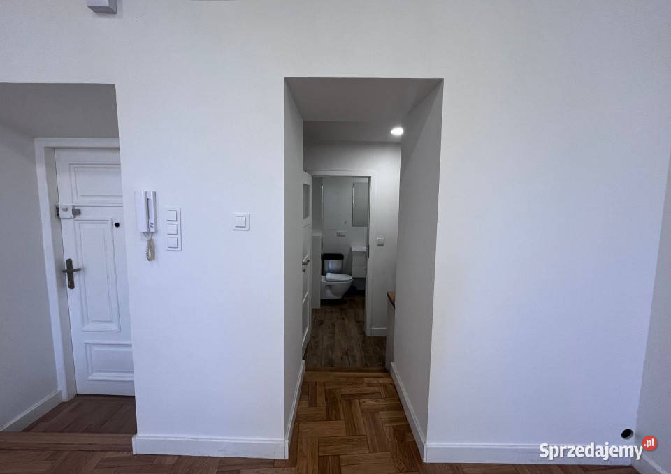 Lokal remoncie z widokiem na centrum Warszawy Warszawa