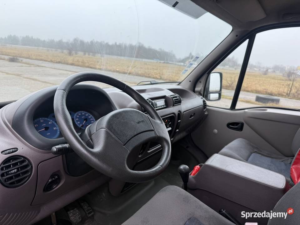 Food Truck Reno Master 25D Gotowy do pracy z manualna