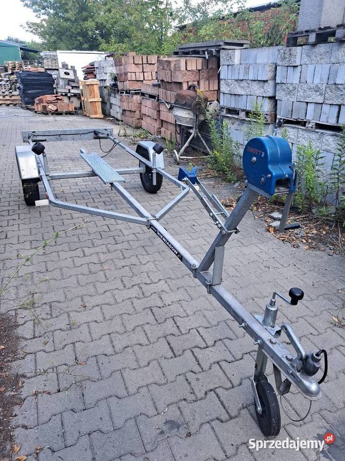 Sprzedam przyczepę podłodziową niewiadów p415