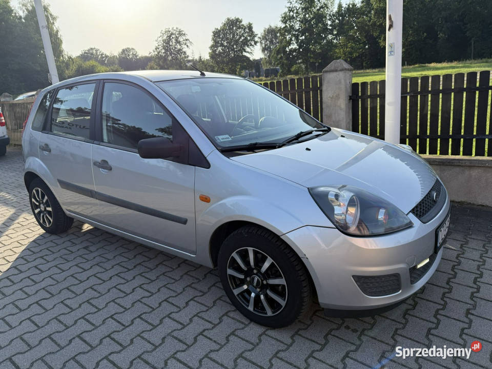 Ford Fiesta 13 benzyna zarejestrowana Mk6 ABS dolnośląskie Bolesławiec sprzedam