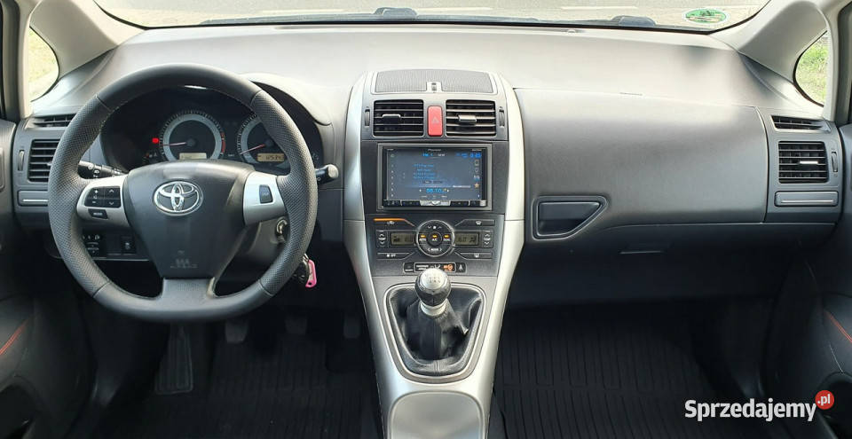Toyota Auris 6 biegówKlimatronikLedyWebasto2 Przyszowice