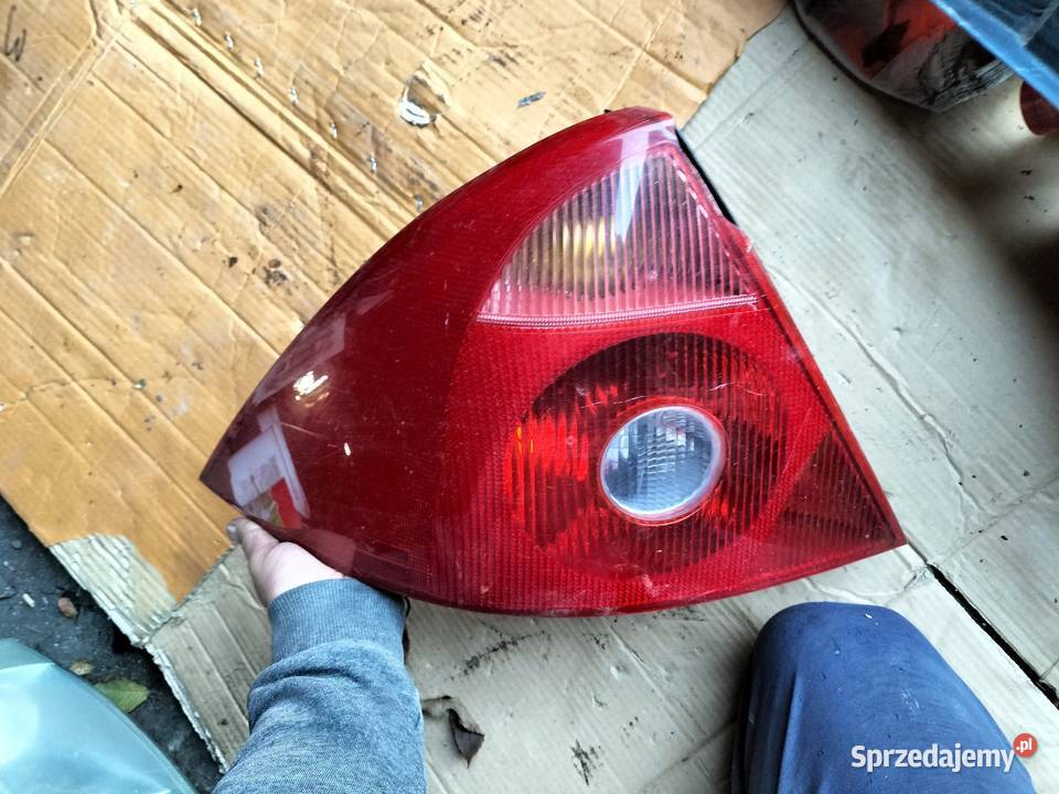 FORD MONDEO MK3 MK 3 LAMPA TYŁ TYLNA LEWA