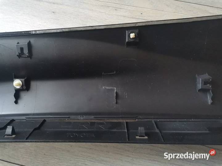 TOYOTA RAV4 1215 PRAWA LISTWA DRZWI TYŁ wielkopolskie sprzedam