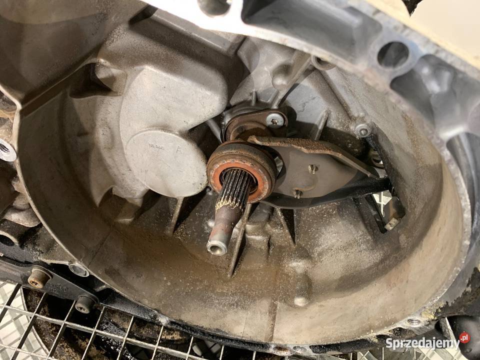 SKRZYNIA BIEGÓW OPEL VIVARO C 20MB46 15 120