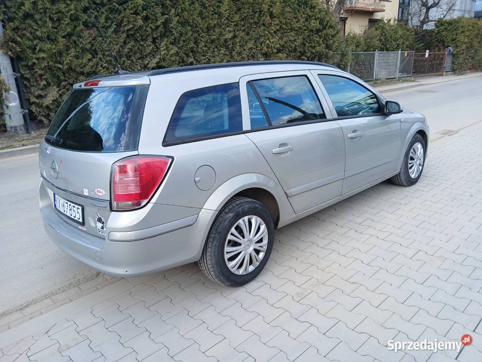 OPEL ASTRA III KOMBI 16GAZWjedzie w SCT Astra Kraków