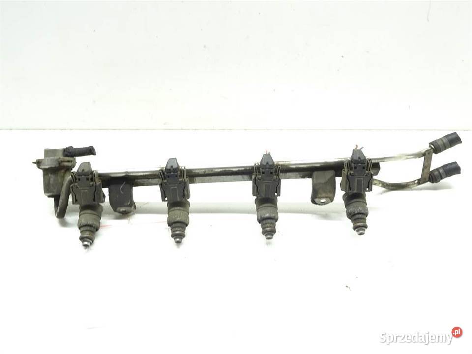 LISTWA WTRYSKOWA WTRYSKIWACZE AUDI A3 8L Listwy wtryskowe