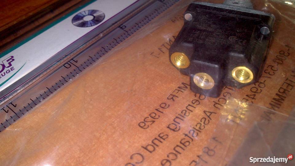 Wyłącznik przełącznik dźwigniowy do ładowarki Stalowa Wola sprzedam