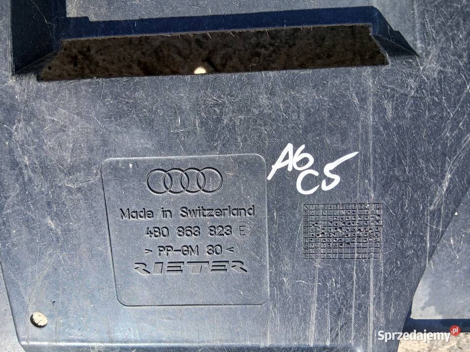 Dolna osłona silnika Audi A6 C5 4B0863823E osobowe Szczerbice