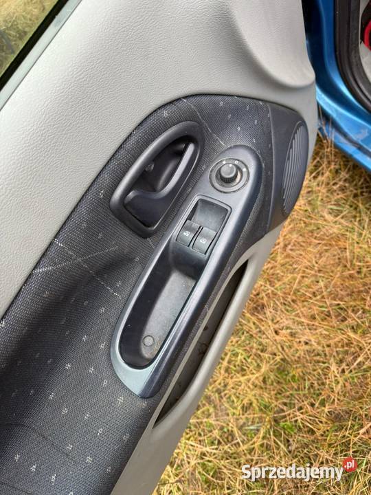 Renault Clio sprowadzony 1149 benz2002 Clio Prądocin