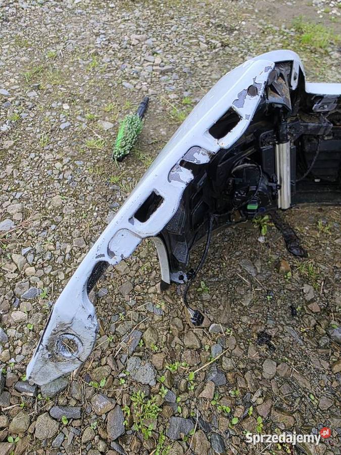 Zderzak przedni Renault Megane 3 hatchback Zderzaki Grybów sprzedam