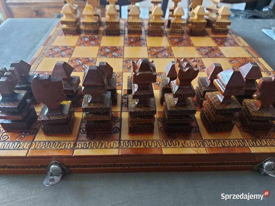 Duże szachy drewniane rzeźbione 39x39 Logiczne Sosnowiec sprzedam