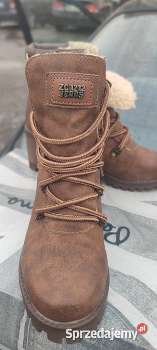 Ciemnobrązowe damskie botki z kolumną