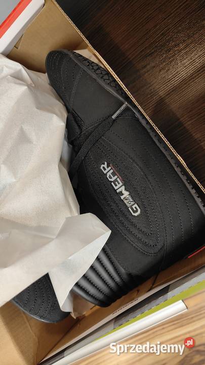 Buty treningowe Gorilla Wear 43 NOWE