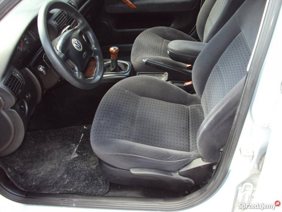 Volkswagen Passat srebrny bezwypadkowy Końskie sprzedam