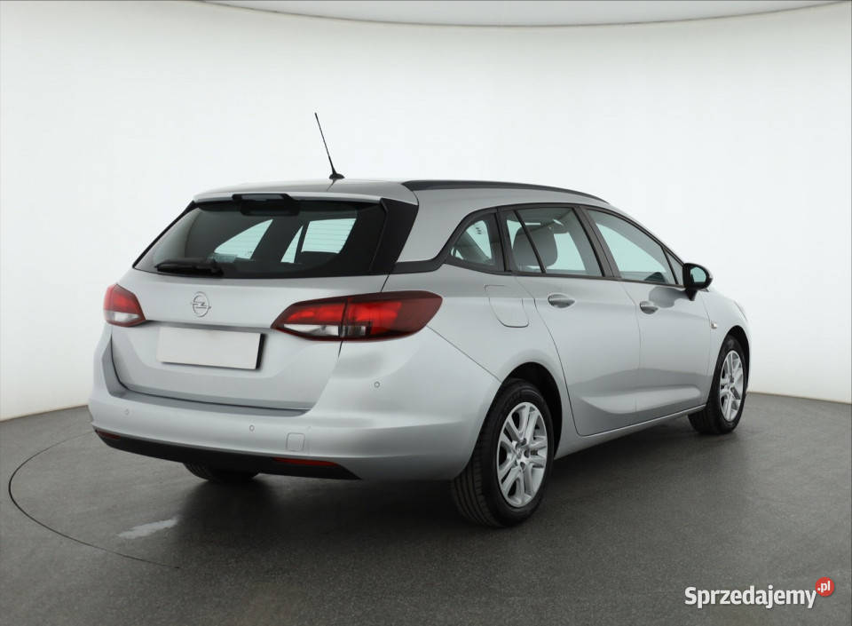 Opel Astra 16 CDTI nieuszkodzony