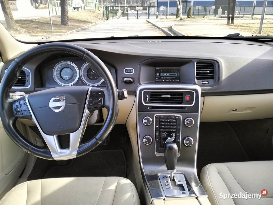 Sprzedam V60 20 D3 163 163KM