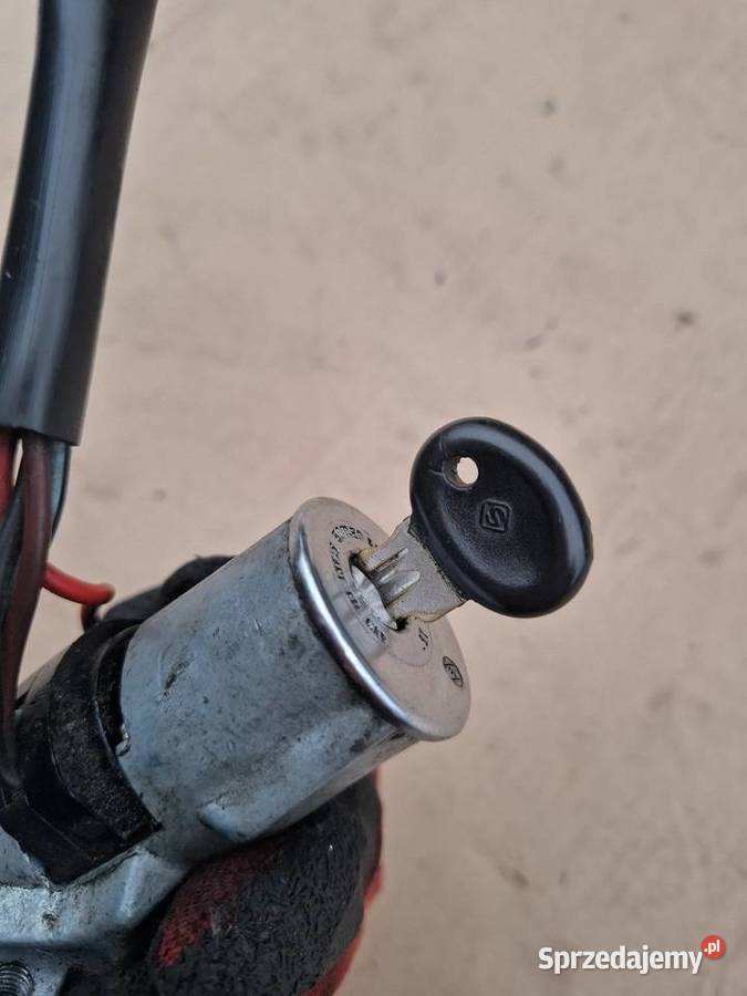 Stacyjka kostka stacyjki 4 piny Fiat 126p Maluch Stacyjki i kluczyki Strzelce Opolskie