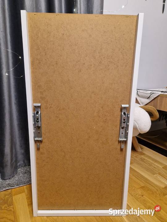 Wisząca szafka łazienkowa BIAŁA przestronna w sprzedam