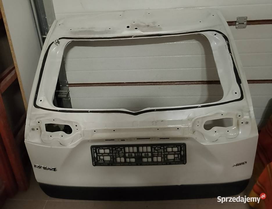 Tylna klapa bagażnika Toyota RAV4 IV rav 4 biała osobowe Rzeszów sprzedam