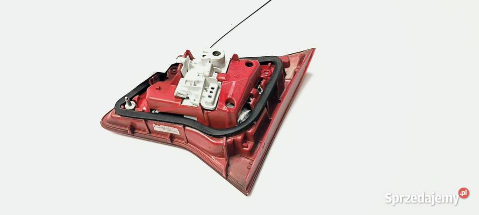 LAMPA W KLAPE LEWA OPEL MERIVA B II 13260838 Lipno