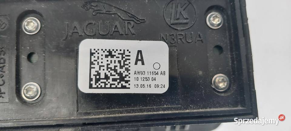 Przycisk klapy bagażnika JAGUAR XJ X351 Szczecin
