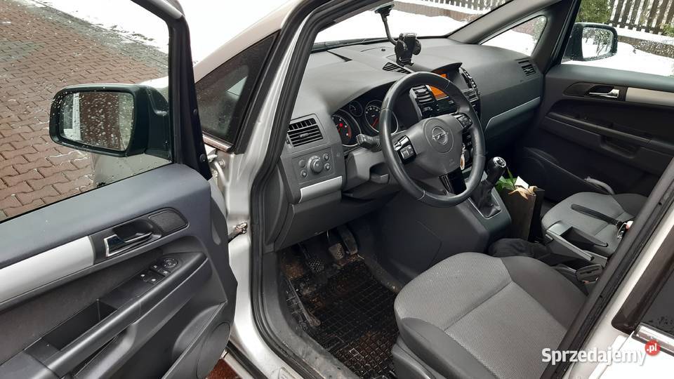 sprzedam opla zafira 17 1700cm3 Zafira śląskie Będzin