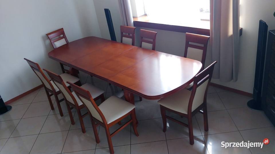 Stół drewniany plus 8 krzeseł Stoły